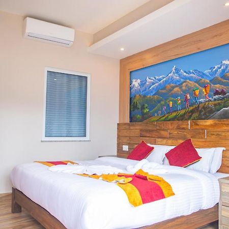 Hotel Pushkar Pokhara Exterior photo