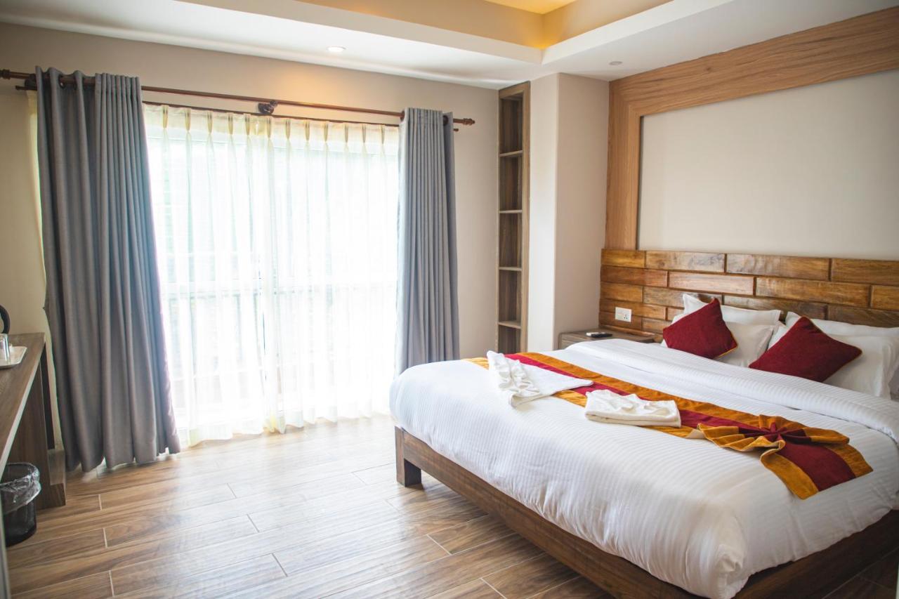 Hotel Pushkar Pokhara Exterior photo
